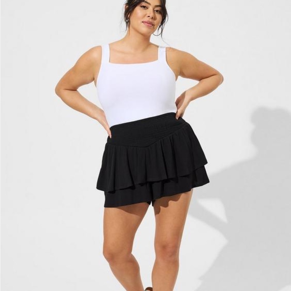Pull on Washable Gauze Smocked Ruffle Skirt
Size:3